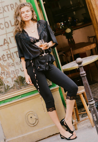  black cropped pants